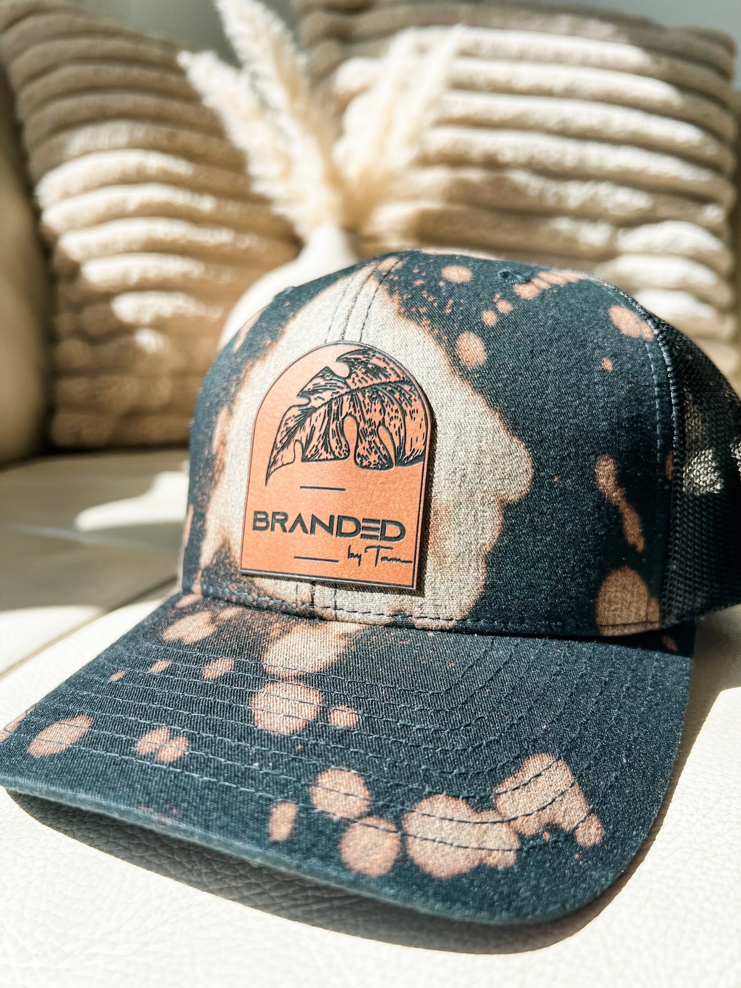 Bleached Curved Beak Hat